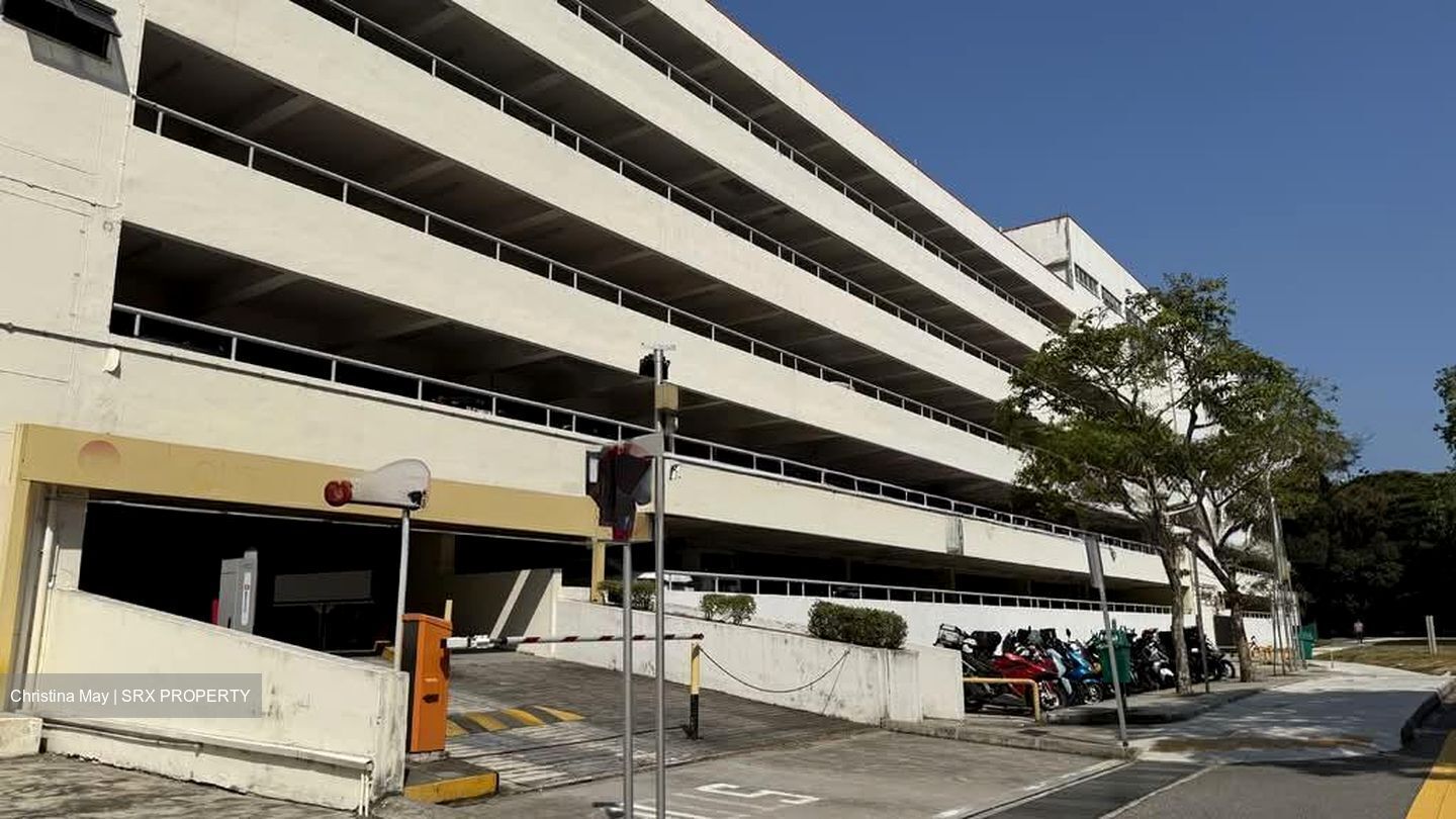 Parkway Centre (D15), Office #543620811